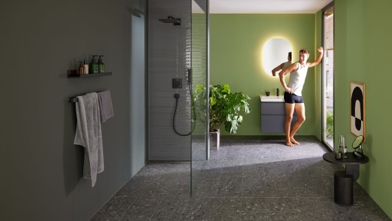 CleanLine -linjalattiakaivoratkaisut sopivat täydellisesti avoimiin suihkutiloihin