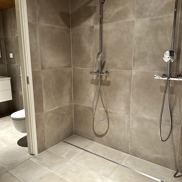 Geberit CleanLine -linjalattiakaivot. ©Jenny Finneman-Modin Geberit CleanLine -linjalattiakaivot. ©Jenny Finneman-Modin