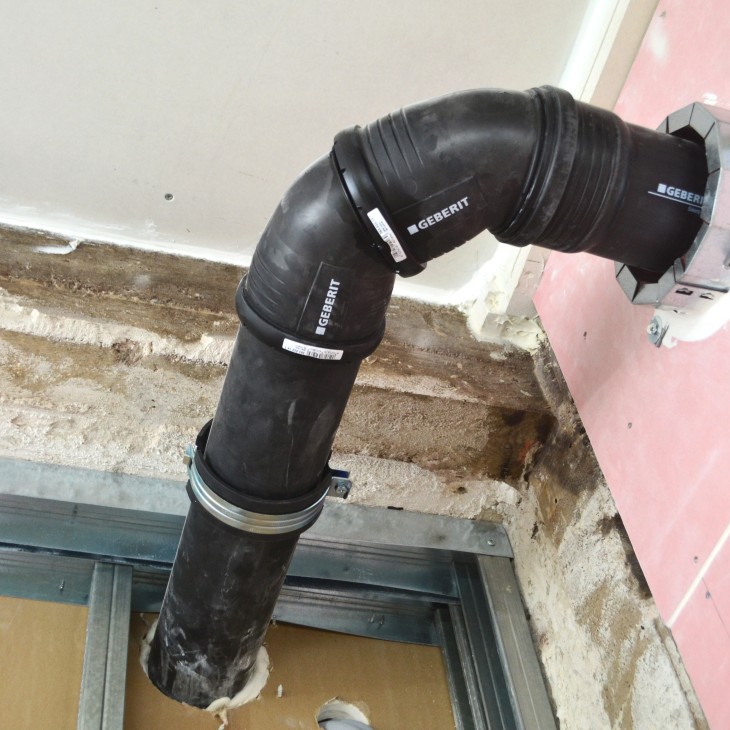 Lauttasaaren Onni - Geberit Silent Pro toi viemäröintiin äänettömyyttä. ©Jenny Finneman-Modin Lauttasaaren Onni - Geberit Silent Pro toi viemäröintiin äänettömyyttä. ©Jenny Finneman-Modin