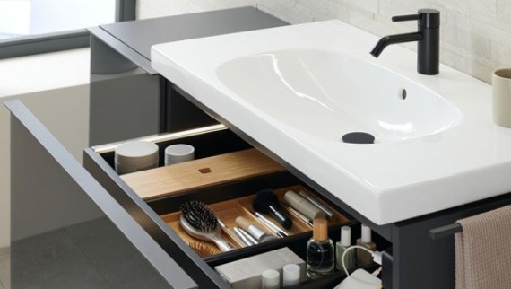 Monipuolinen Geberit-pesupaikka