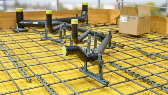 Geberit PE asennuttuna betoniin Geberit PE asennuttuna betoniin