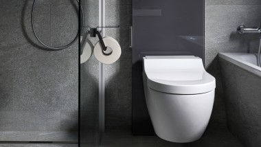 Geberit Monolith -säiliömoduuli ja Geberit AquaClean Tuma -pesu-wc-istuin