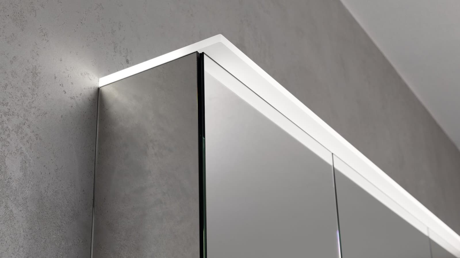 Option Plus -peilikaappi (© Geberit) Option Plus -peilikaappi (© Geberit)