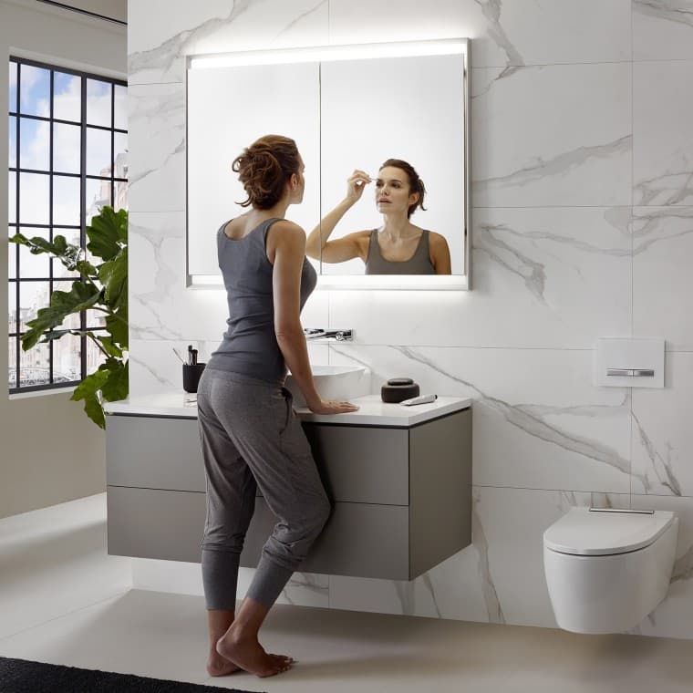 Kirkas luonnonvalo kauneudenhoitoon Kirkas luonnonvalo kauneudenhoitoon