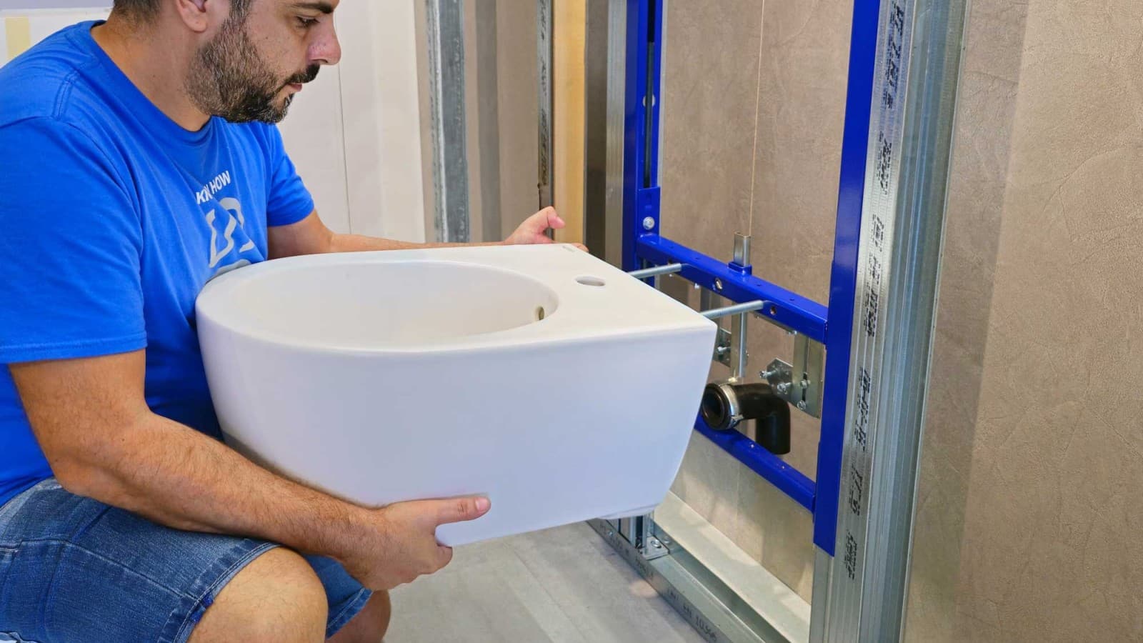 Geberit-bideen asennus EFF3:lla Geberit-bideen asennus EFF3:lla