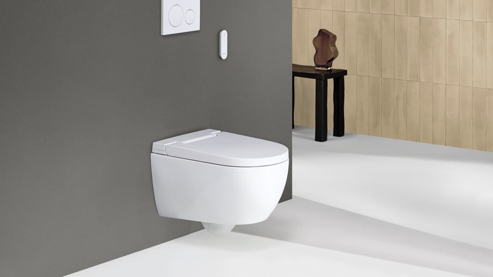 Kylpyhuone, jossa AquaClean-pesu-wc-istuin Alba Kylpyhuone, jossa AquaClean-pesu-wc-istuin Alba
