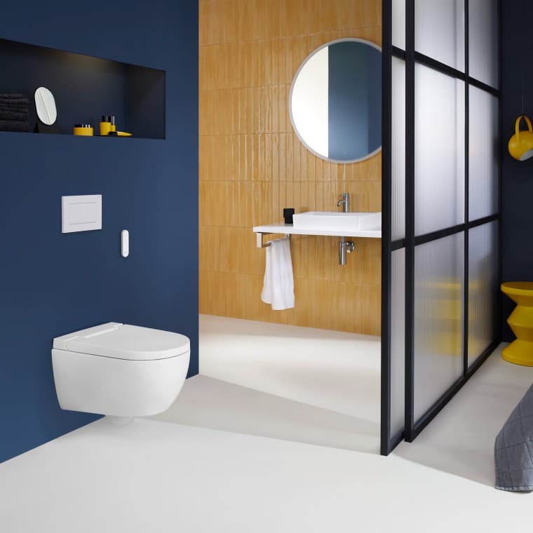 Geberit AquaClean Alba -pesu-wc-istuin hotellissa Geberit AquaClean Alba -pesu-wc-istuin hotellissa