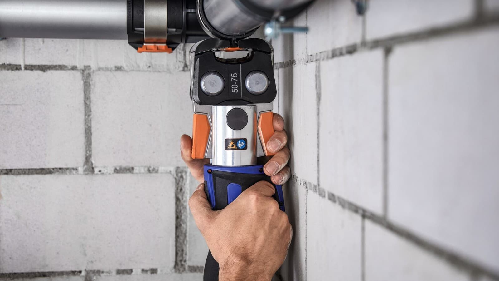 Geberit FlowFit voidaan asentaa ahtaissa tiloissa Geberit FlowFit voidaan asentaa ahtaissa tiloissa